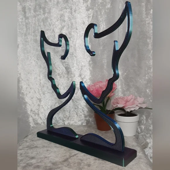 Handmade Earring Stand 3D Printed Chameleon Color - Picture 5 of 6